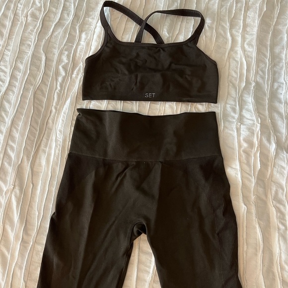 SETACTIVE SculptFlex Leggings and Sports Bra in Espresso - Picture 2 of 4